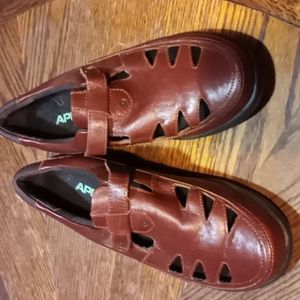 Apex shoes 10 wide
